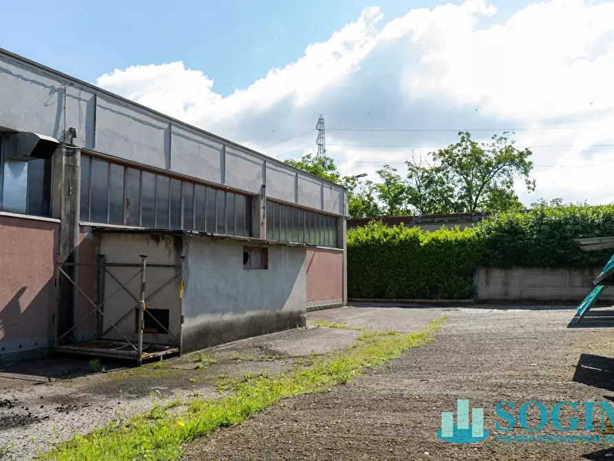 Immagine 9 di Capannone industriale in vendita  in via Wagner 289 a Seregno