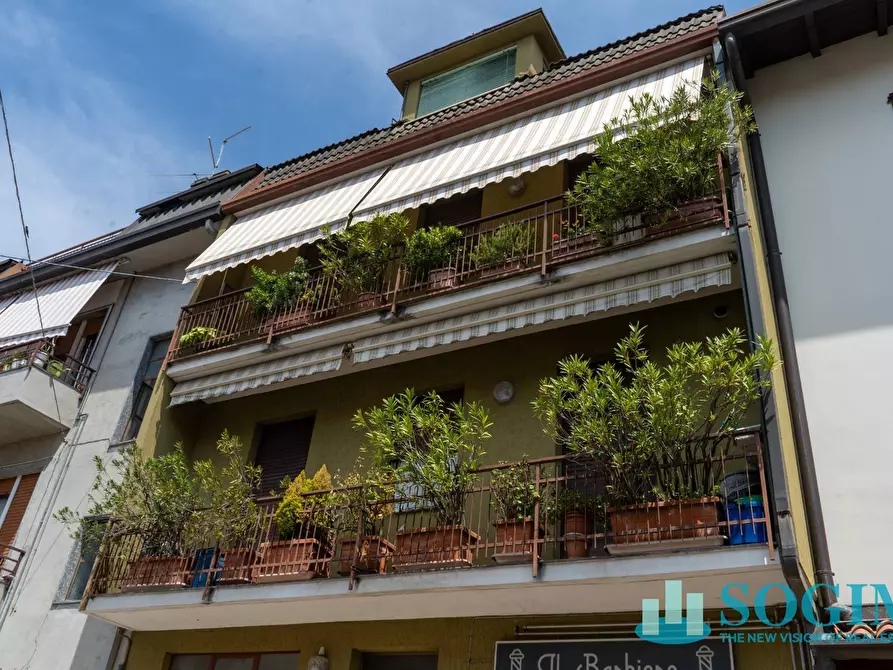 Immagine 26 di Appartamento in vendita  in via general cantore a Cantù