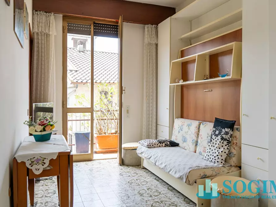 Immagine 11 di Appartamento in vendita  in via general cantore a Cantù