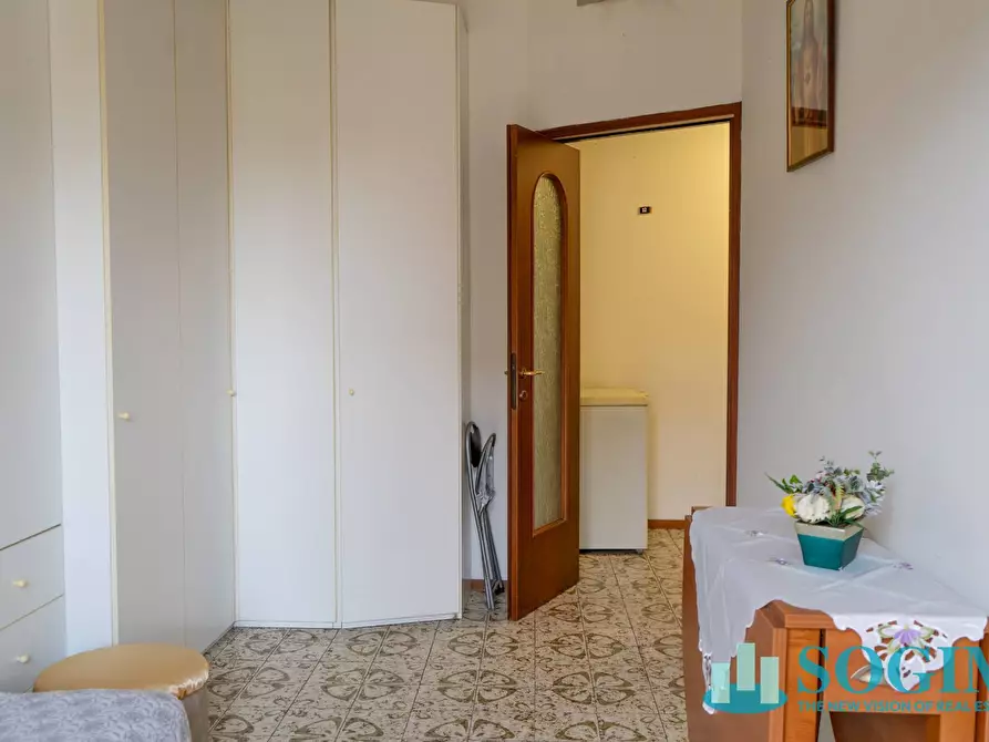 Immagine 10 di Appartamento in vendita  in via general cantore a Cantù