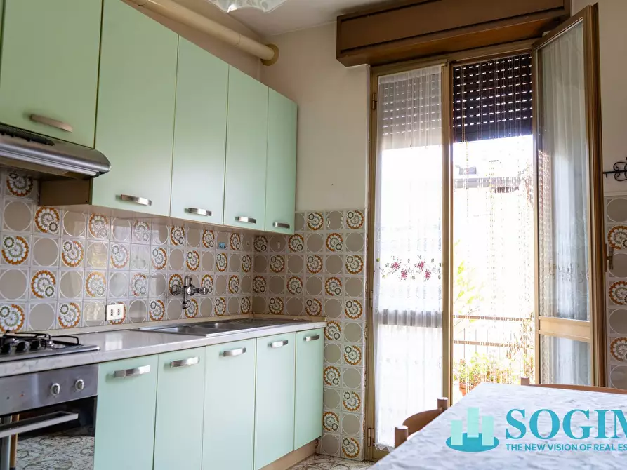 Immagine 5 di Appartamento in vendita  in via general cantore a Cantù