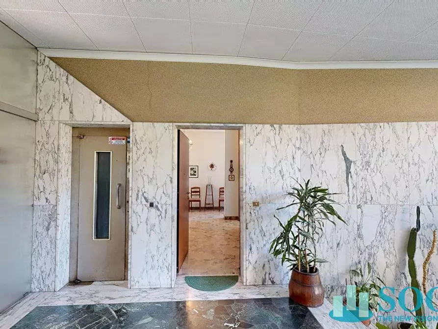 Immagine 18 di Appartamento in vendita  in Giuseppe Ferrari a Como