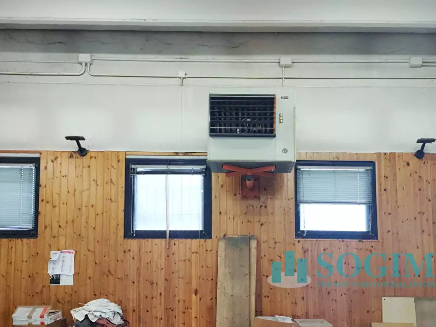 Immagine 7 di Capannone industriale in affitto  a Opera