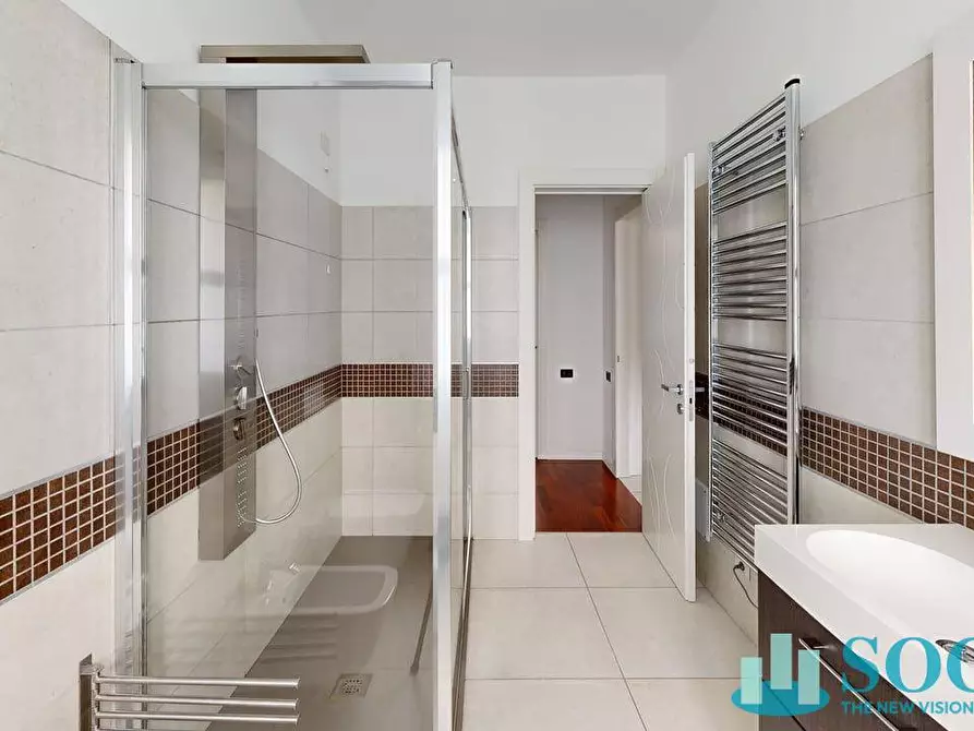 Immagine 22 di Villa in vendita  in via Meraccio a Villa Guardia