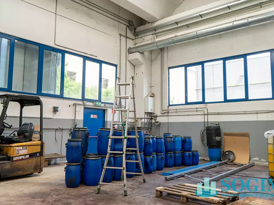 Immagine 22 di Capannone industriale in affitto  in via dei ierr a Albese Con Cassano