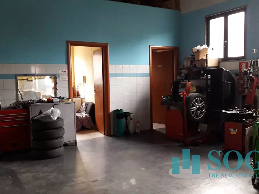 Immagine 9 di Capannone industriale in vendita  in via risorgimento a Senago