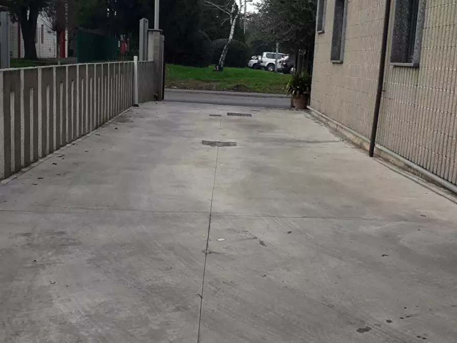 Immagine 1 di Capannone industriale in vendita  in via risorgimento a Senago