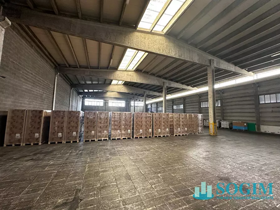 Immagine 10 di Capannone industriale in vendita  a Casalpusterlengo