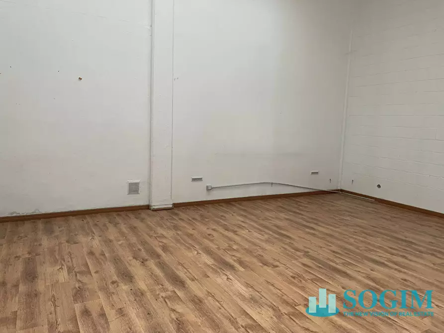 Immagine 14 di Capannone industriale in affitto  in via greppi a Cologno Monzese