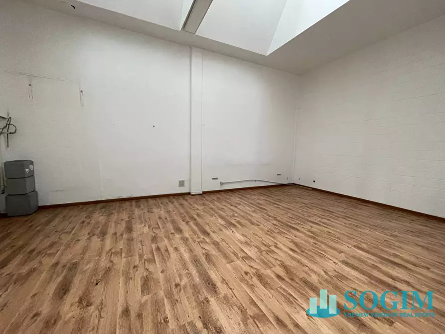 Immagine 15 di Capannone industriale in affitto  in via greppi a Cologno Monzese