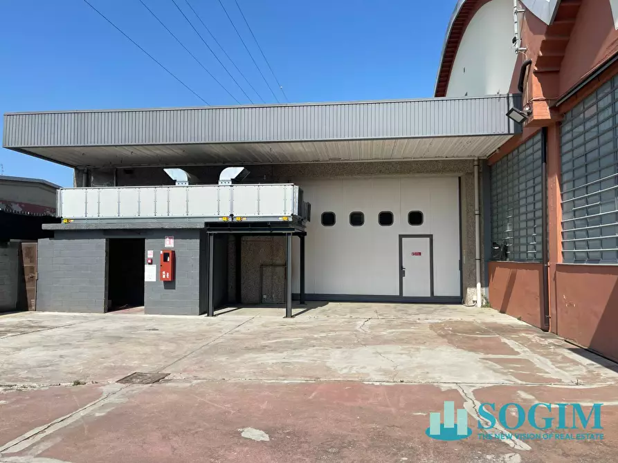 Immagine 17 di Capannone industriale in affitto  in via greppi a Cologno Monzese