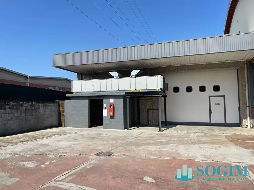 Immagine 18 di Capannone industriale in affitto  in via greppi a Cologno Monzese