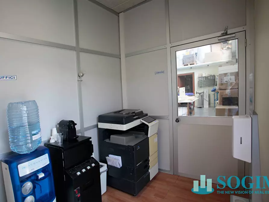 Immagine 14 di Capannone industriale in vendita  in via della liberazione 58 a San Giuliano Milanese