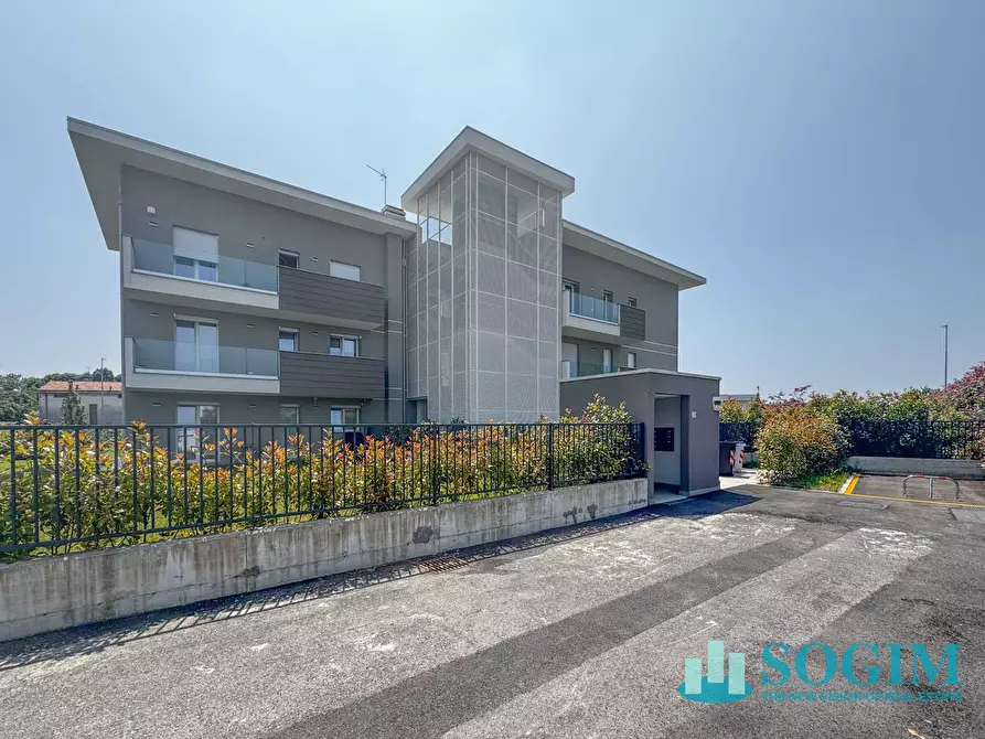 Immagine 31 di Attico in vendita  in via Corridoni 1 a Giussano