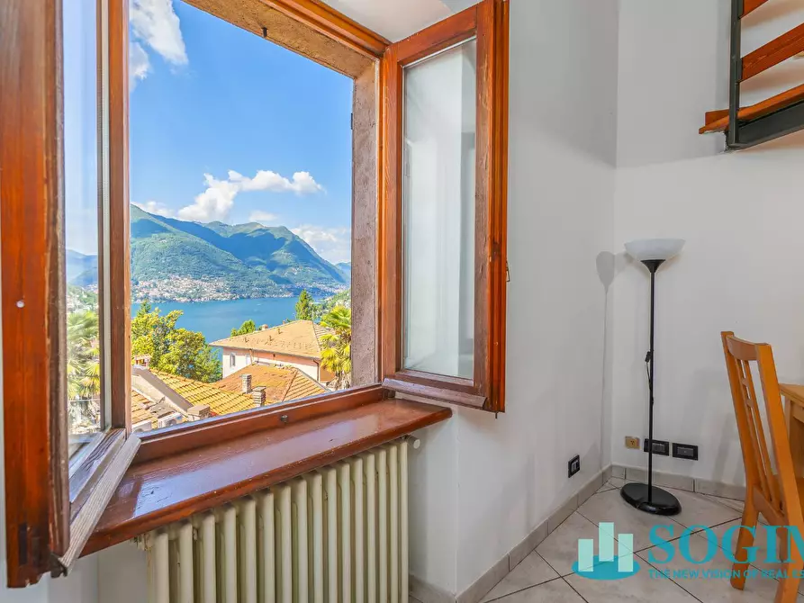 Immagine 3 di Appartamento in vendita  in frazione capovico a Blevio