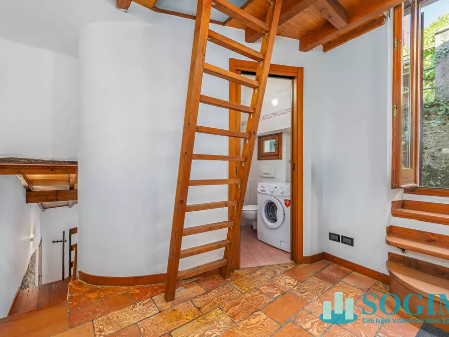 Immagine 22 di Appartamento in vendita  in frazione capovico a Blevio