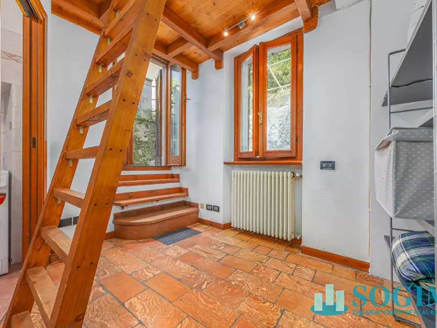 Immagine 23 di Appartamento in vendita  in frazione capovico a Blevio