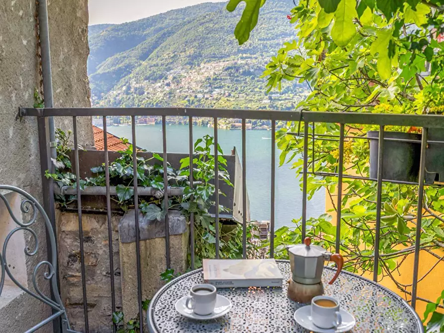 Immagine 30 di Appartamento in vendita  in frazione capovico a Blevio