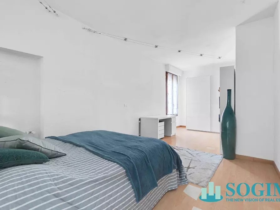 Immagine 22 di Appartamento in vendita  in Piazza Roma a Como