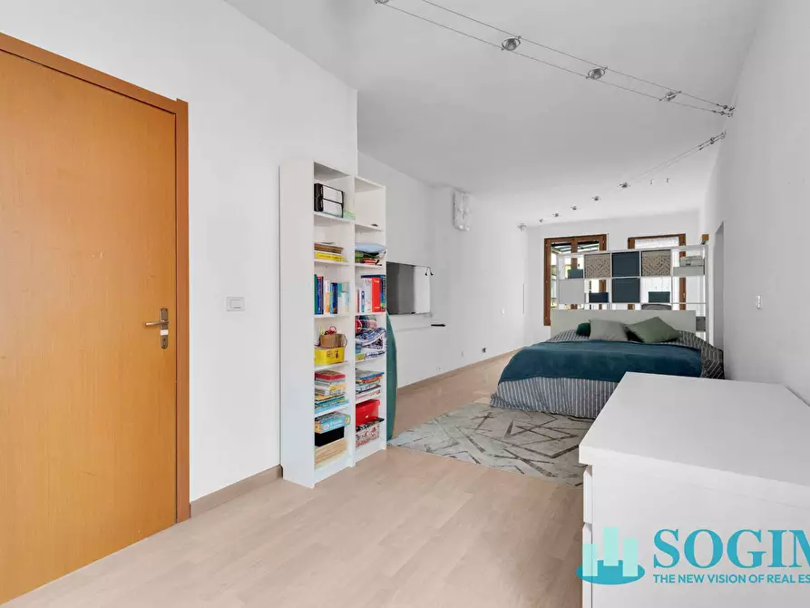 Immagine 25 di Appartamento in vendita  in Piazza Roma a Como