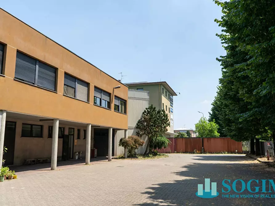 Immagine 27 di Capannone industriale in vendita  in via dell'artigianato a Carugate