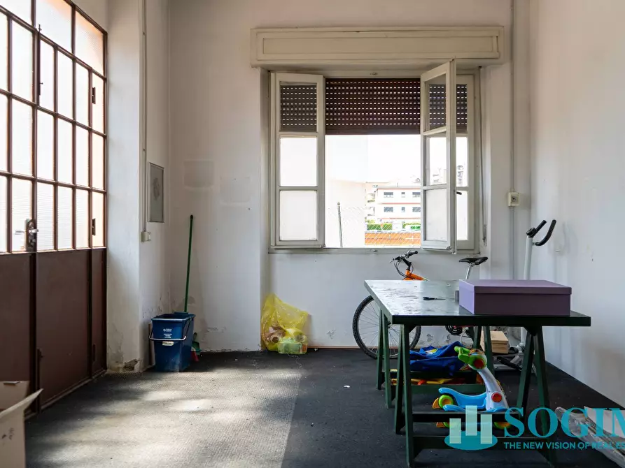 Immagine 3 di Laboratorio in vendita  in Via Milano a Cantù