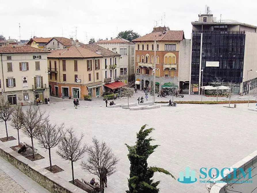 Immagine 13 di Laboratorio in vendita  in Via Milano a Cantù