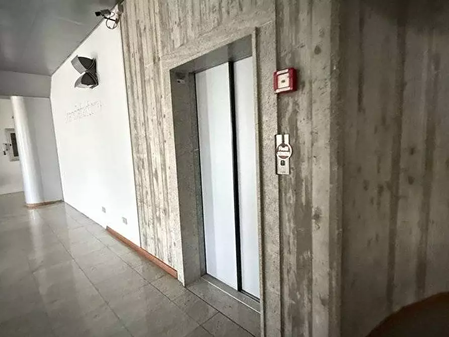 Immagine 21 di Capannone industriale in vendita  in Cellini 5 a Villasanta