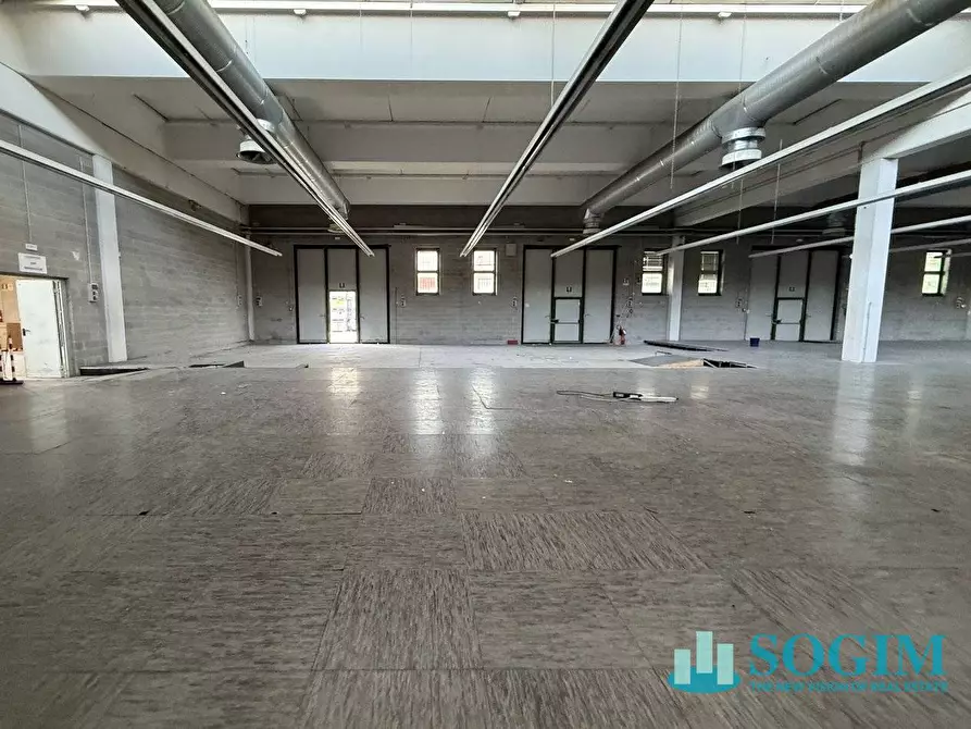 Immagine 2 di Capannone industriale in vendita  in Cellini 5 a Villasanta