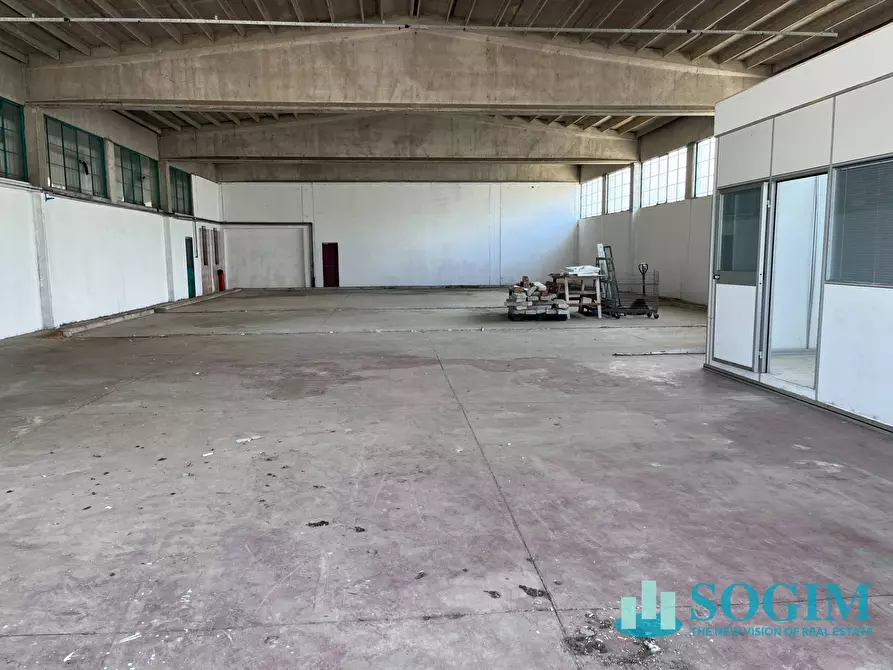 Immagine 5 di Capannone industriale in vendita  in Via Ravello 72 a Albairate