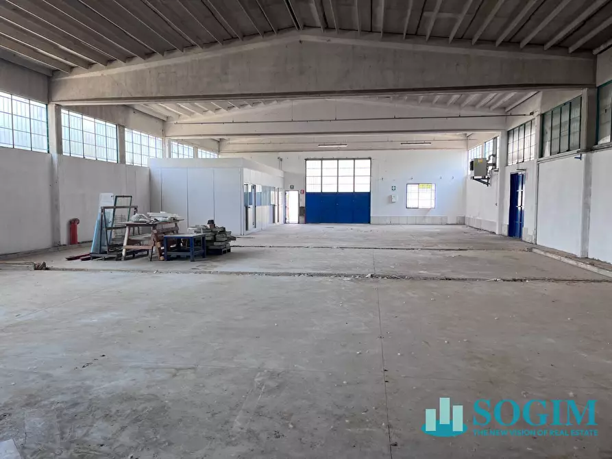 Immagine 10 di Capannone industriale in vendita  in Via Ravello 72 a Albairate