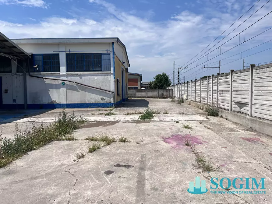 Immagine 14 di Capannone industriale in vendita  in Via Ravello 72 a Albairate