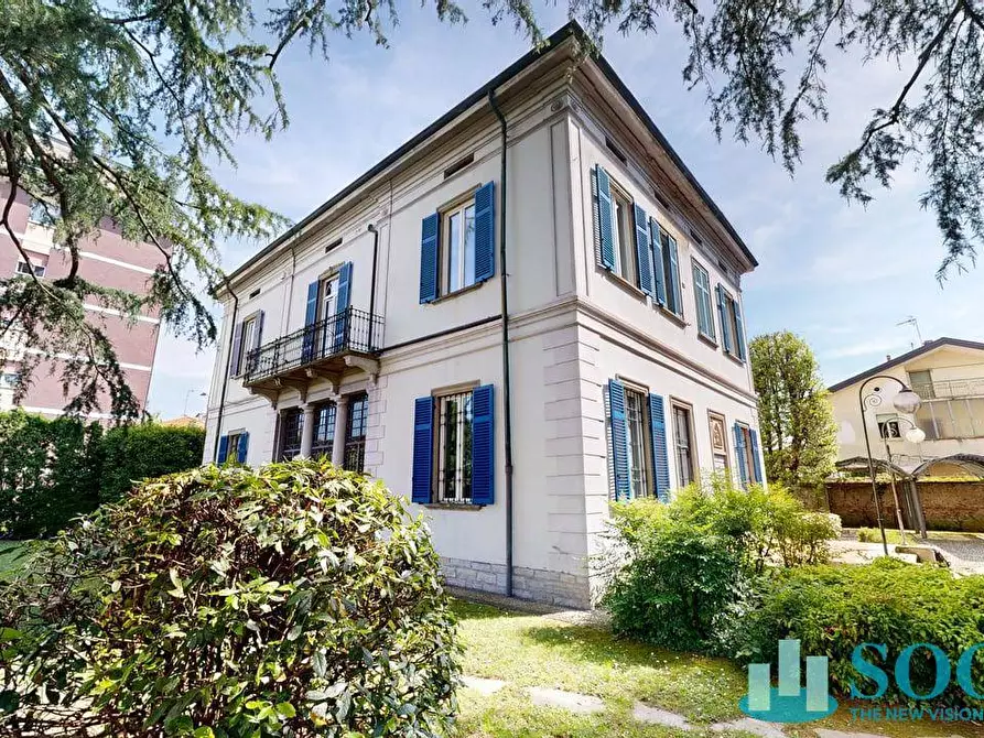 Immagine 35 di Villa in vendita  in Via Como a Lomazzo