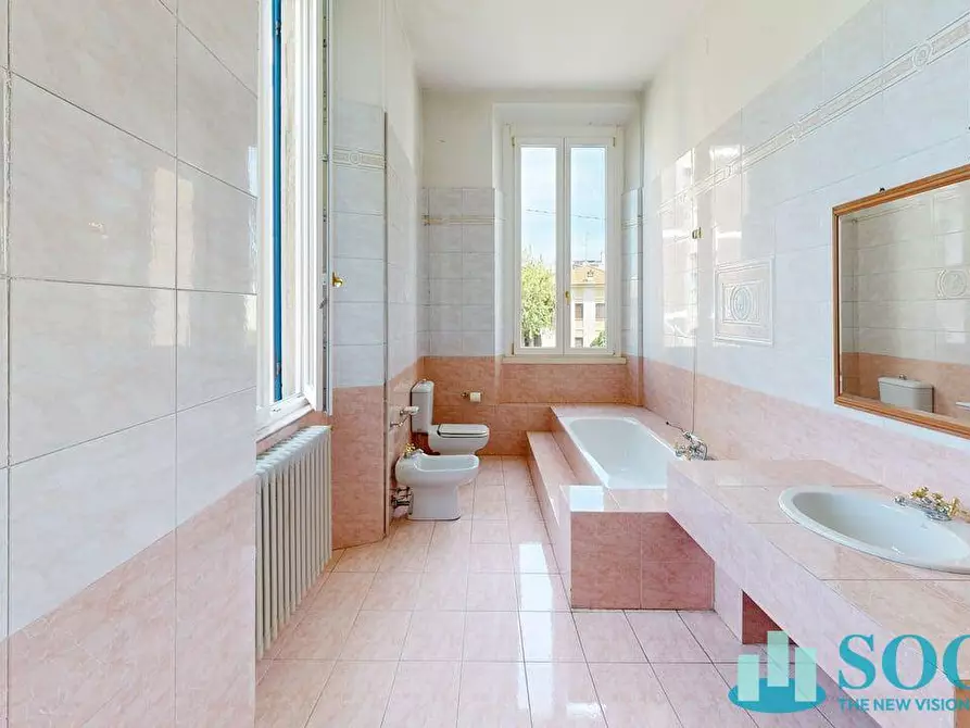 Immagine 28 di Villa in vendita  in Via Como a Lomazzo