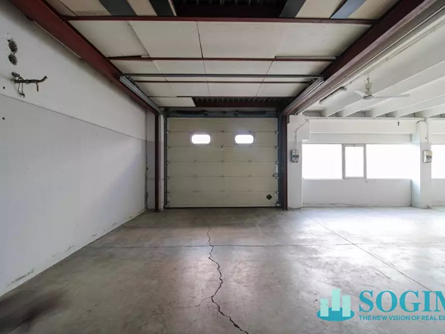 Immagine 11 di Capannone industriale in affitto  in via lombardia 1 a Vignate