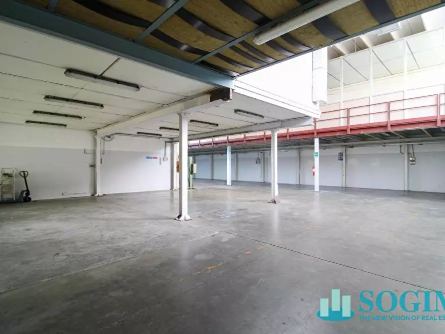 Immagine 14 di Capannone industriale in affitto  in via lombardia 1 a Vignate