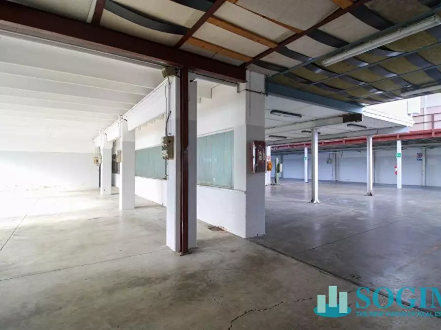 Immagine 15 di Capannone industriale in affitto  in via lombardia 1 a Vignate