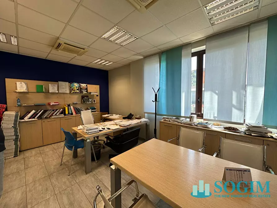 Immagine 1 di Capannone industriale in vendita  in Via Cadorna a Cormano