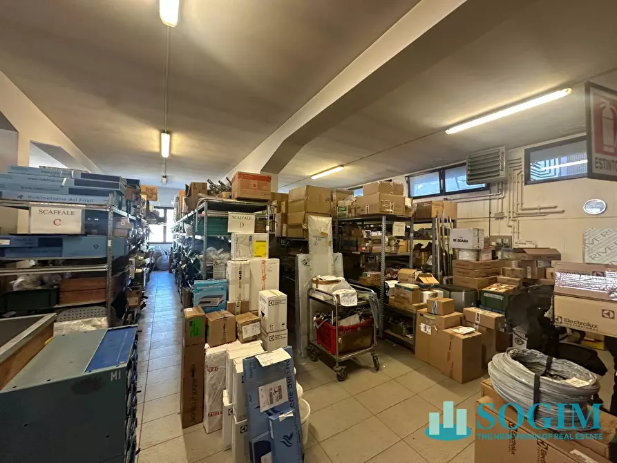 Immagine 5 di Capannone industriale in vendita  in Via Cadorna a Cormano