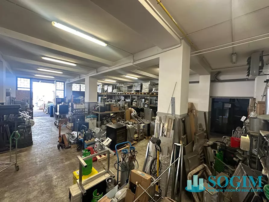 Immagine 9 di Capannone industriale in vendita  in Via Cadorna a Cormano