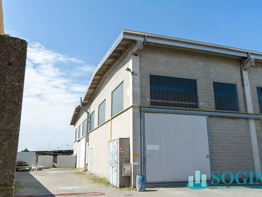 Immagine 3 di Capannone industriale in vendita  in Via San Maurizio 1 a Turate
