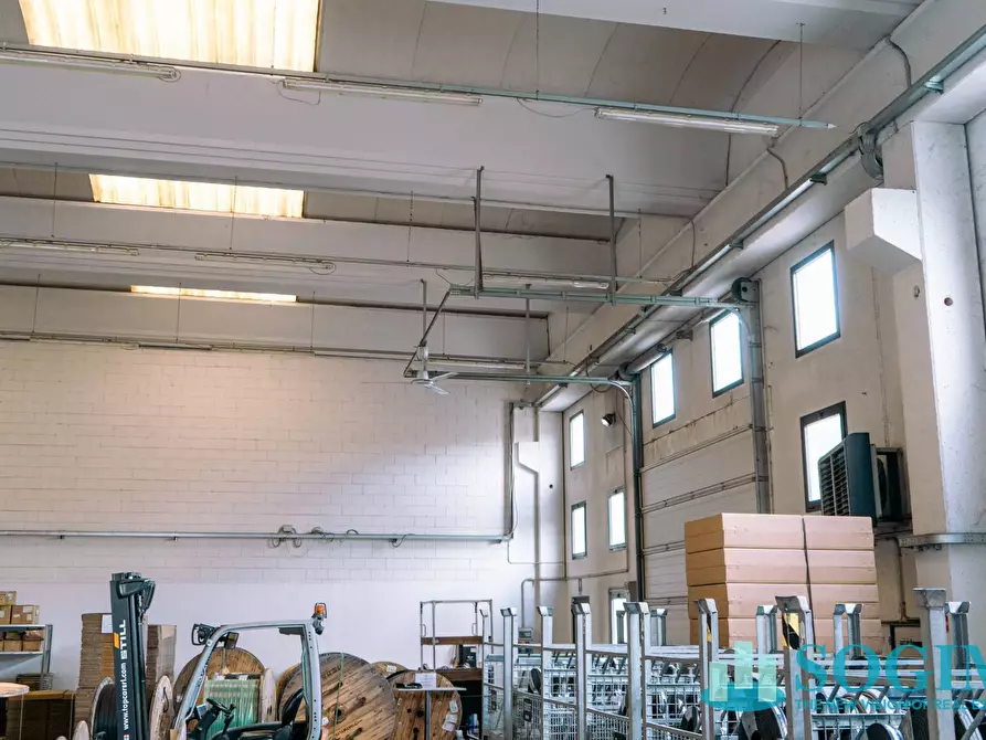Immagine 4 di Capannone industriale in vendita  in Via caduti di nassirya 12 a Solbiate Con Cagno
