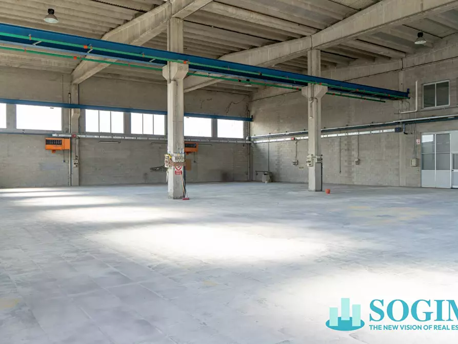 Immagine 4 di Capannone industriale in affitto  in Via San Maurizio 1 a Turate