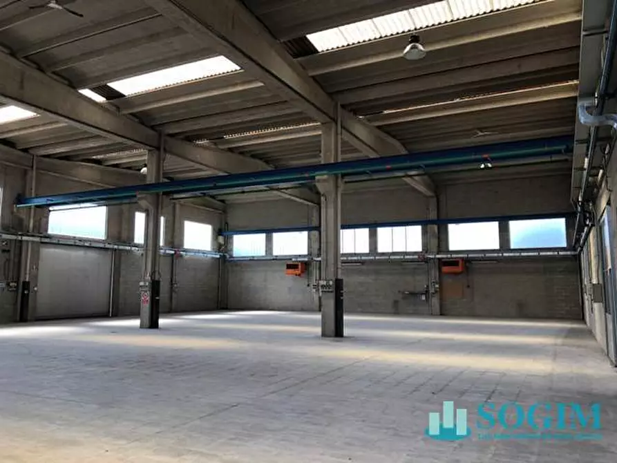 Immagine 12 di Capannone industriale in affitto  in Via San Maurizio 1 a Turate