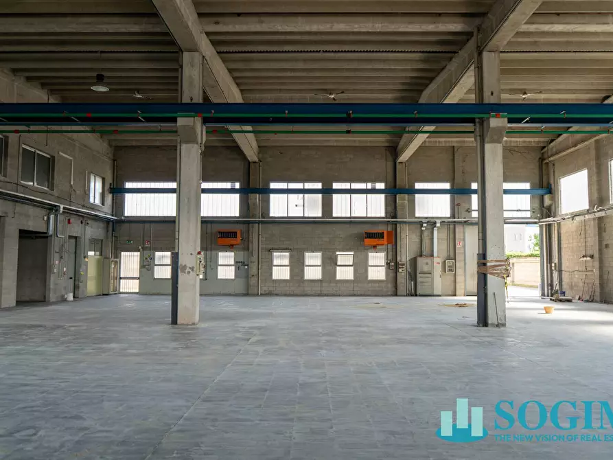 Immagine 8 di Capannone industriale in affitto  in Via San Maurizio 1 a Turate