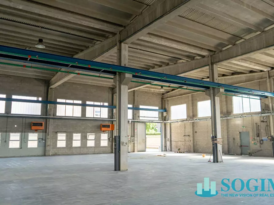 Immagine 9 di Capannone industriale in affitto  in Via San Maurizio 1 a Turate