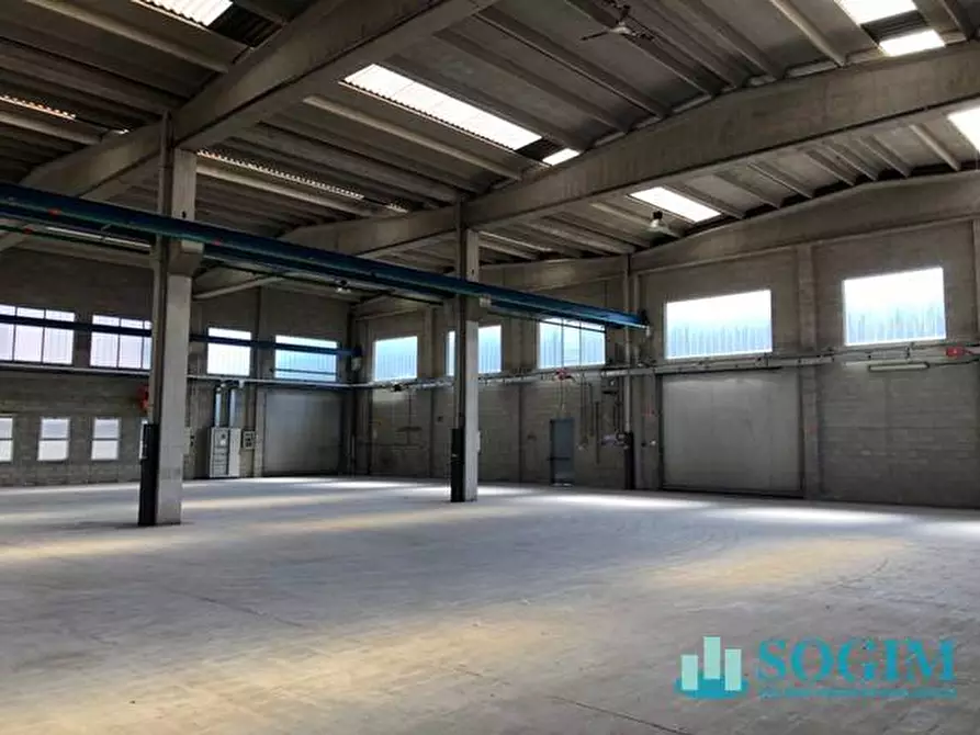 Immagine 17 di Capannone industriale in affitto  in Via San Maurizio 1 a Turate