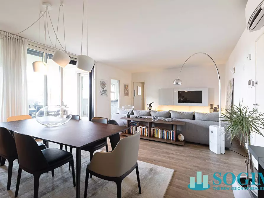 Immagine 5 di Attico in vendita  in Via Maggiolini 10 a Monza