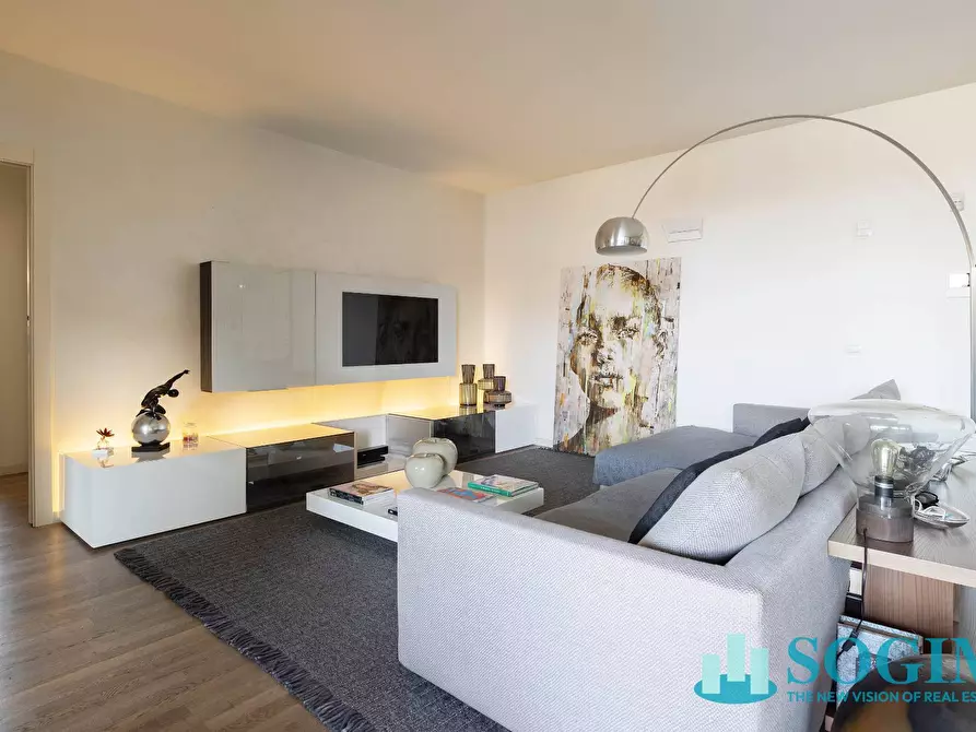 Immagine 8 di Attico in vendita  in Via Maggiolini 10 a Monza