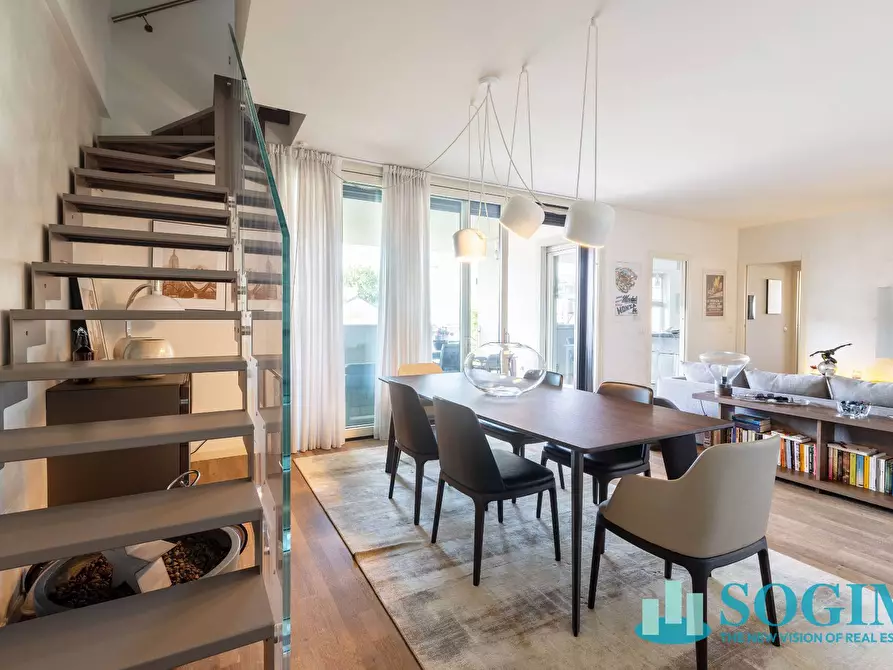 Immagine 37 di Attico in vendita  in Via Maggiolini 10 a Monza